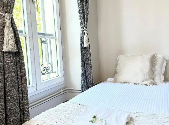 Arc De Triomphe Cosy Retreat * باريس
